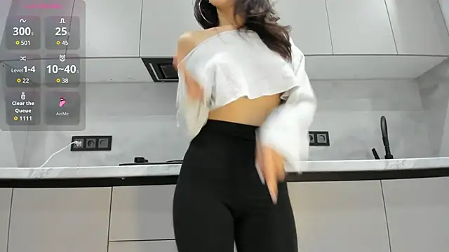 Mia Meow  online show from 11-06-25, 08:24