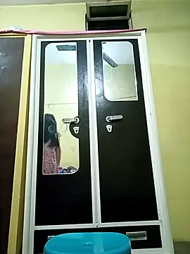 heenage online show from 11-03-25, 04:54