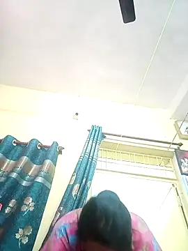 Snapshot of heenage chatting on 10-12-25, 07:54 heenage online show from 10-12-25, 07:54