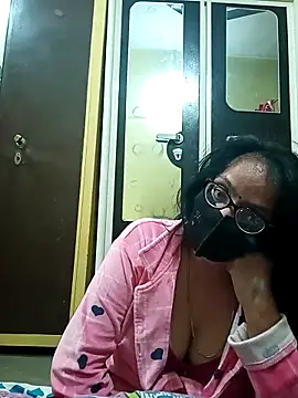 heenage online show from 12-04-25, 03:22