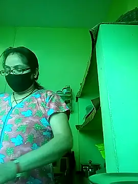 Snapshot of heenage chatting on 02-11-25, 02:57 heenage online show from 02-11-25, 02:57