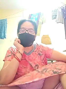 Snapshot of heenage chatting on 10-04-25, 06:15 heenage online show from 10-04-25, 06:15