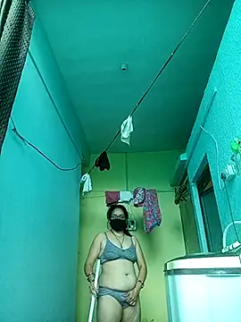 Snapshot of heenage chatting on 02-17-25, 04:20 heenage online show from 02-17-25, 04:20