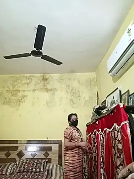 heenage online show from 03-02-26, 06:03