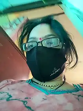 Snapshot of heenage chatting on 02-21-25, 04:29 heenage online show from 02-21-25, 04:29