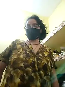 Snapshot of heenage chatting on 02-28-25, 03:04 heenage online show from 02-28-25, 03:04