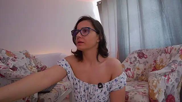 Snapshot of SophieeRain chatting on 07-25-26, 09:17 SophieeRain online show from 07-25-26, 09:17