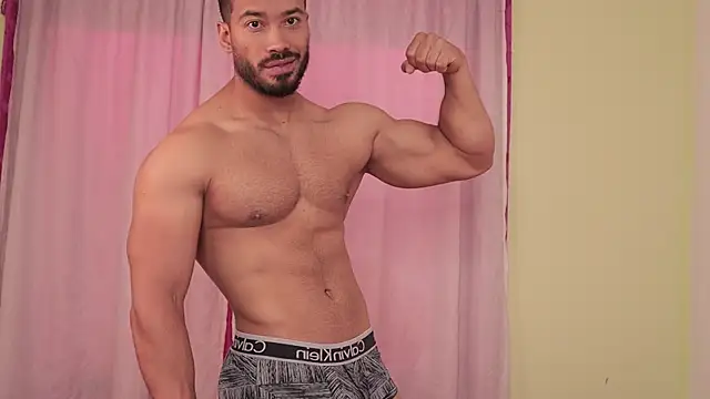 Snapshot of freddsexxx chatting on 02-27-25, 01:07 freddsexxx online show from 02-27-25, 01:07