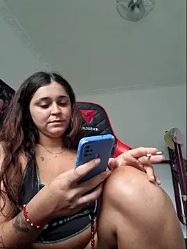 luuhcat09 online show from 03-17-25, 10:06