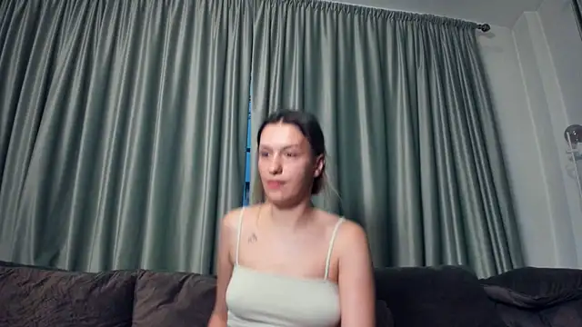 LaraStone69 online show from 06-10-26, 05:58