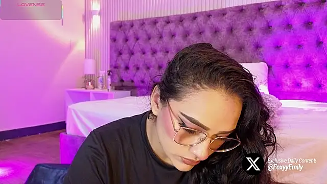 EMILYY FOXY online show from 03-09-26, 07:28