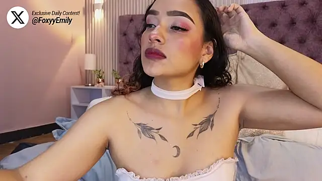 EMILYY FOXY online show from 10-10-25, 08:42