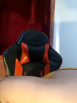 EMILYY FOXY online show from 01-11-26, 07:10