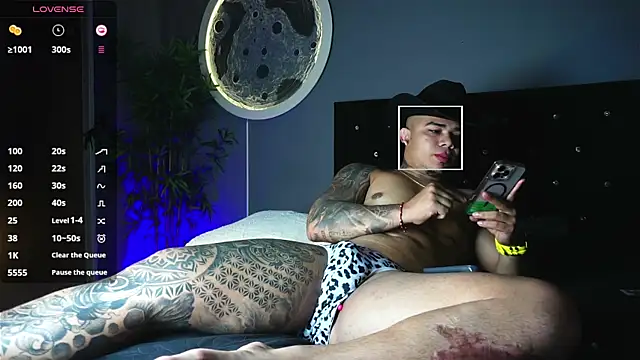 Snapshot of jordan_mayers02 chatting on 11-02-25, 12:15 jordan mayers02 online show from 11-02-25, 12:15