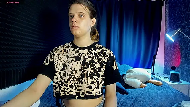 KIKI Krash online show from 03-08-26, 10:07