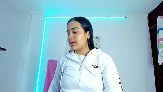 anniesweet- online show from 04-23-26, 01:46