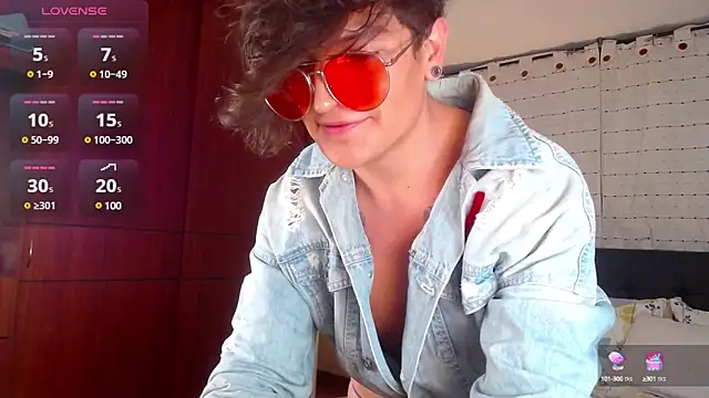 Snapshot of Hornymoan chatting on 02-08-25, 01:22 Hornymoan online show from 02-08-25, 01:22