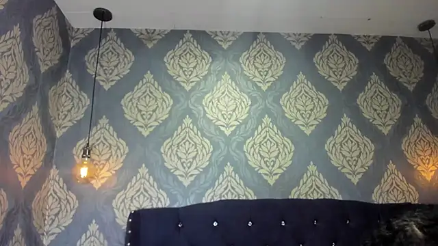 Sofiacowperx online show from 09-10-25, 02:27