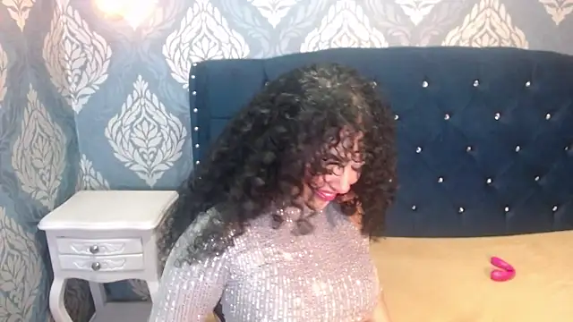 Sofiacowperx online show from 11-14-25, 06:33