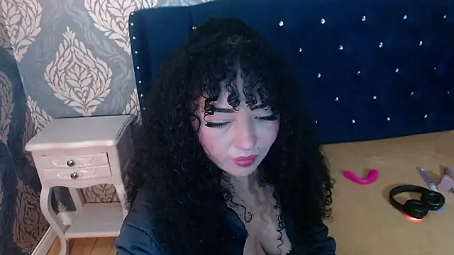 Sofiacowperx online show from 01-14-26, 01:26