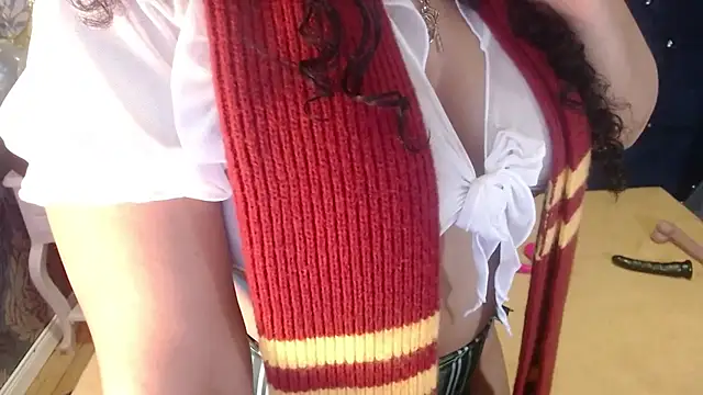 Sofiacowperx online show from 04-13-26, 01:15