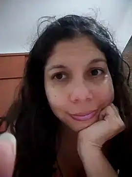 Snapshot of Carliina_Soussa chatting on 03-17-25, 02:30 Carliina Soussa online show from 03-17-25, 02:30