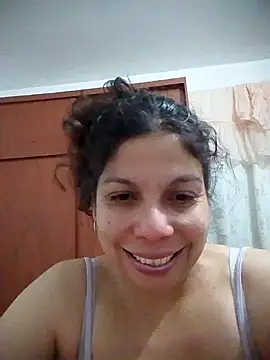 Snapshot of Carliina_Soussa chatting on 03-03-25, 02:33 Carliina Soussa online show from 03-03-25, 02:33