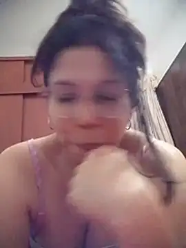 Snapshot of Carliina_Soussa chatting on 05-25-26, 12:54 Carliina Soussa online show from 05-25-26, 12:54