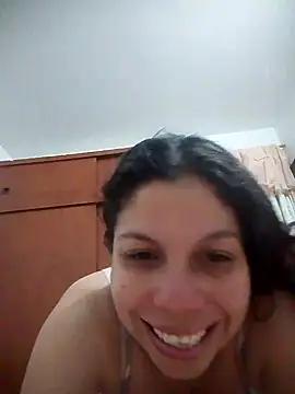 Snapshot of Carliina_Soussa chatting on 03-20-25, 02:19 Carliina Soussa online show from 03-20-25, 02:19
