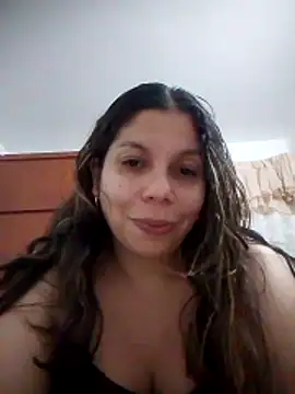 Snapshot of Carliina_Soussa chatting on 10-10-25, 11:05 Carliina Soussa online show from 10-10-25, 11:05