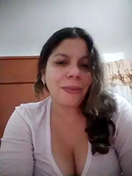 Snapshot of Carliina_Soussa chatting on 10-20-25, 01:18 Carliina Soussa online show from 10-20-25, 01:18