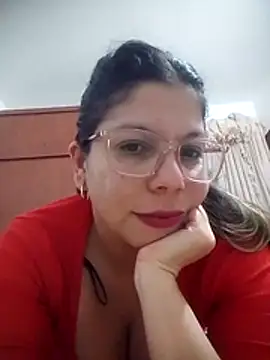 Snapshot of Carliina_Soussa chatting on 04-22-26, 11:33 Carliina Soussa online show from 04-22-26, 11:33
