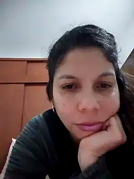 Snapshot of Carliina_Soussa chatting on 03-18-25, 04:51 Carliina Soussa online show from 03-18-25, 04:51