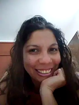 Snapshot of Carliina_Soussa chatting on 03-04-25, 05:00 Carliina Soussa online show from 03-04-25, 05:00
