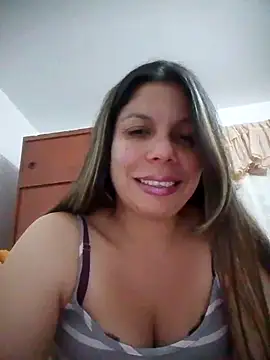 Snapshot of Carliina_Soussa chatting on 09-13-25, 12:32 Carliina Soussa online show from 09-13-25, 12:32