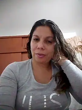 Snapshot of Carliina_Soussa chatting on 10-03-25, 10:44 Carliina Soussa online show from 10-03-25, 10:44