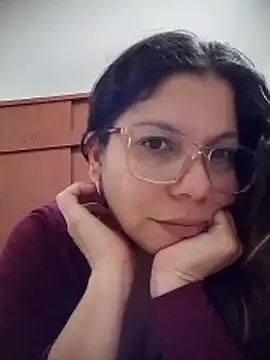 Snapshot of Carliina_Soussa chatting on 05-14-26, 12:18 Carliina Soussa online show from 05-14-26, 12:18