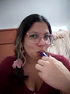 Carliina Soussa online show from 12-15-25, 11:53