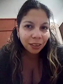 Snapshot of Carliina_Soussa chatting on 05-09-26, 10:46 Carliina Soussa online show from 05-09-26, 10:46