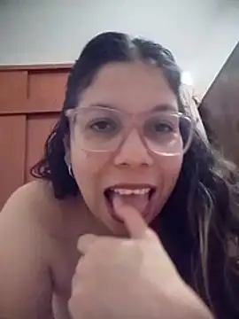 Snapshot of Carliina_Soussa chatting on 05-15-26, 11:36 Carliina Soussa online show from 05-15-26, 11:36