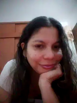Snapshot of Carliina_Soussa chatting on 10-06-25, 02:46 Carliina Soussa online show from 10-06-25, 02:46