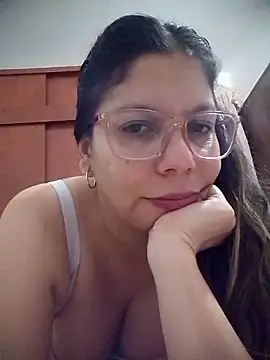 Snapshot of Carliina_Soussa chatting on 05-15-26, 11:03 Carliina Soussa online show from 05-15-26, 11:03