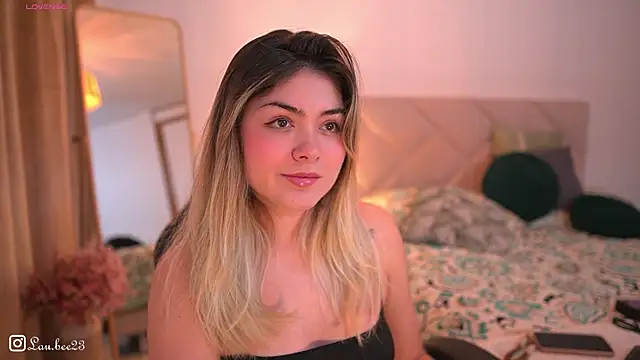 Lau Bee online show from 01-10-26, 05:19