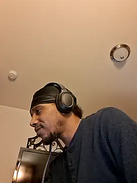Snapshot of bigboytoy912 chatting on 05-19-26, 01:56 bigboytoy912 online show from 05-19-26, 01:56