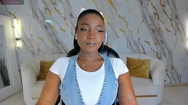 SavannahStorm online show from 03-15-26, 05:31