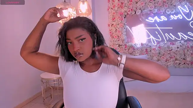 SavannahStorm online show from 03-31-26, 01:02