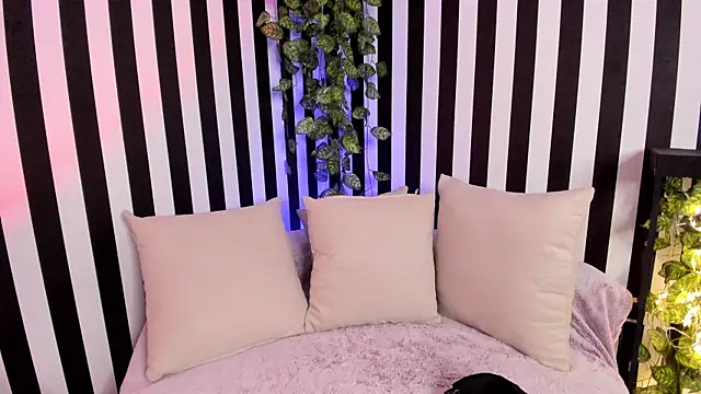 liz goth online show from 10-02-25, 12:41