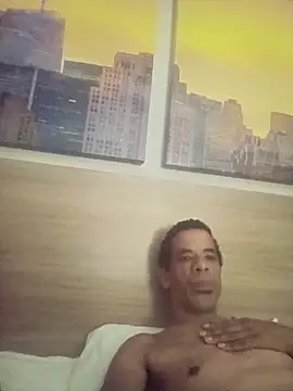 Tjskigh online show from 10-26-25, 02:23