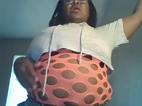 Snapshot of Needmehard chatting on 12-02-24, 10:29 Needmehard online show from 12-02-24, 10:29