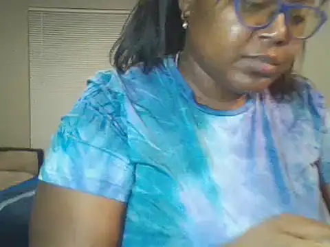 Snapshot of Needmehard chatting on 12-29-24, 04:59 Needmehard online show from 12-29-24, 04:59